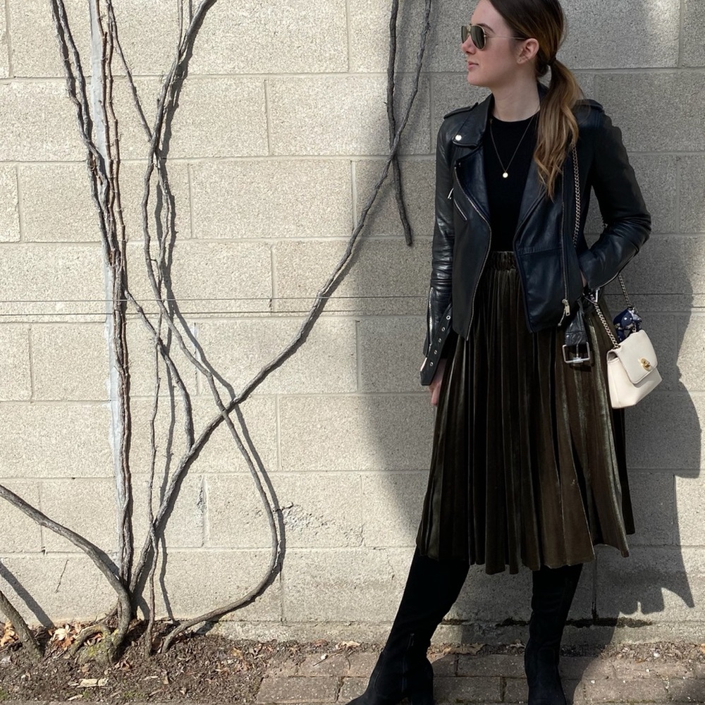 Pleated velvet midi skirt